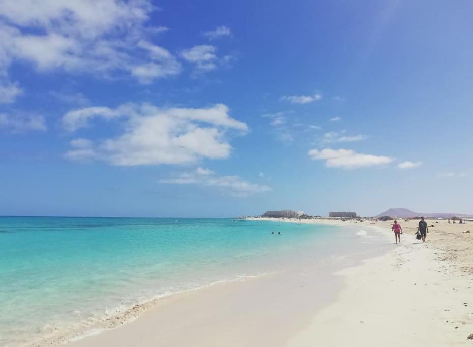 Апартаменти Blue Ocean Corralejo: Sunny Terrace, Pool, Wifi Екстер'єр фото